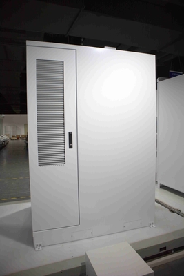 120KWH Industriebatterien Energiespeichersystem IP55 Schutz für Innen- und Außenbereich
